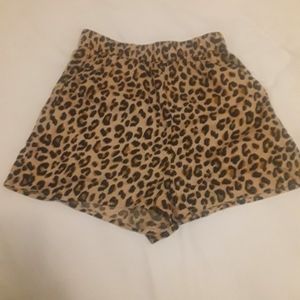 H&M LEOPARD PRINT SHORT